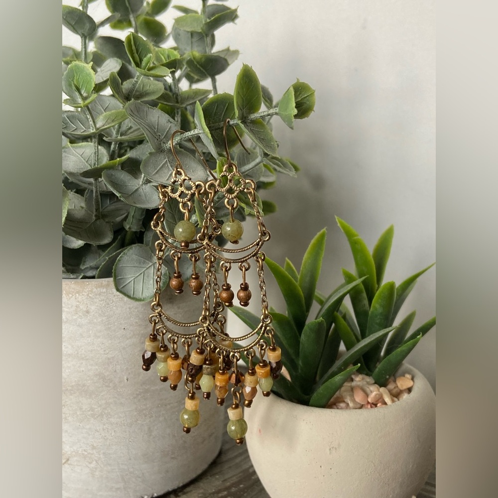 🦋 2/$20 dangly beaded chandelier earrings